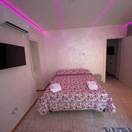 Golden House Tatil Evi *